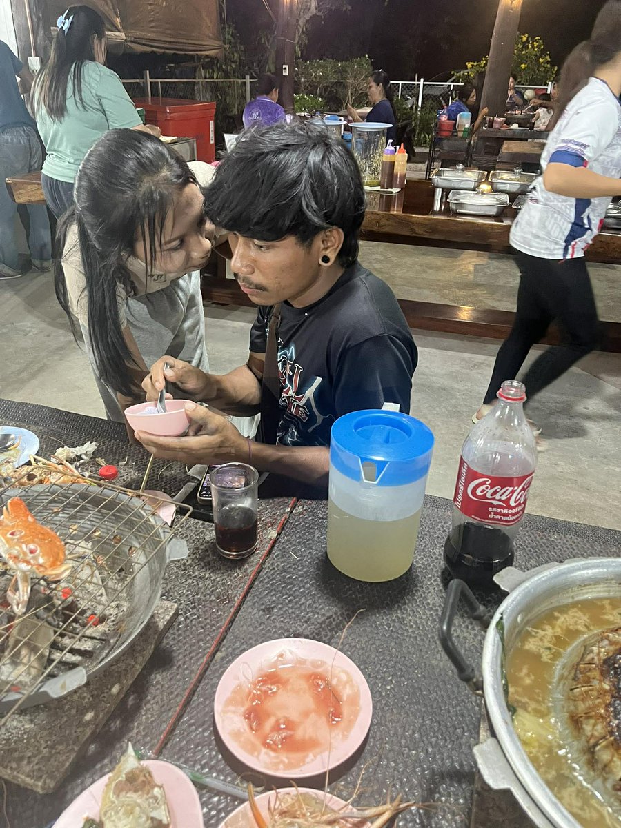 ก้าป้า tweet media