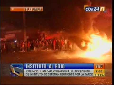 No me vengan con cuentos chinos
Uno prende la televisión y escucha a uno hablar de la lealtad
Uno prende la radio y escucha hablar de la lealtad
Todos hablan de la lealtad
Y nosotros somos la lealtad
ASI QUE QUE ME VIENEN A HABLAR DE LA LEALTAD?