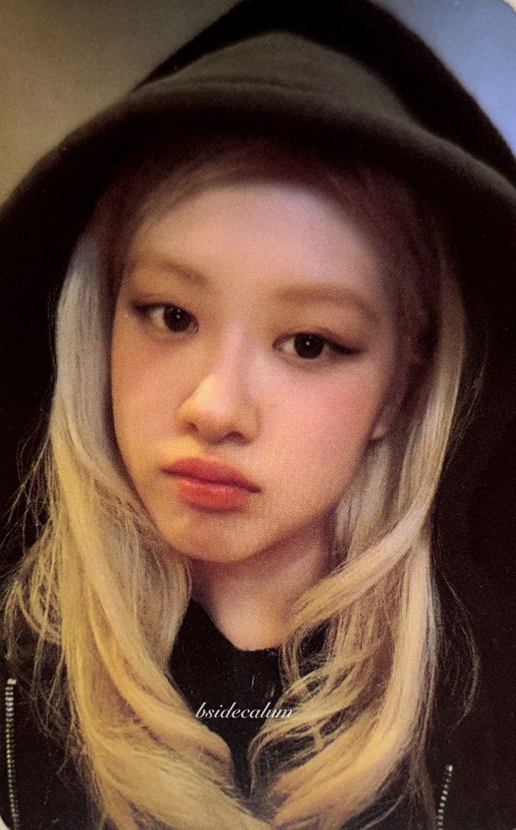 Rosé Hub (@rsehub) on Twitter photo 