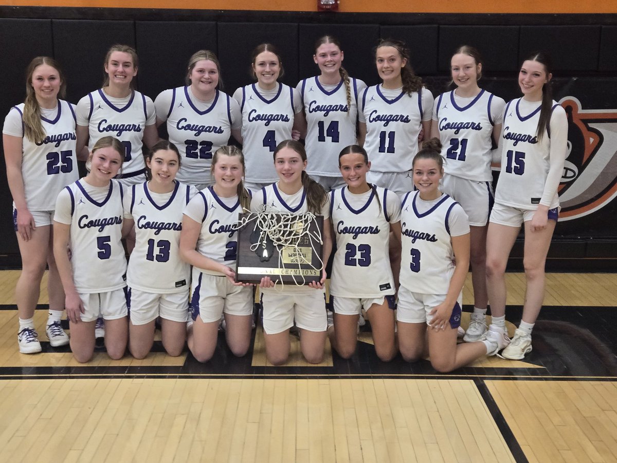 Chawgo's tweet photo. Breese Central takes down Nashville 58-48 to win the Class 2A Chester Sectional title game. Stats to follow https://t.co/vmuNSm6sZM