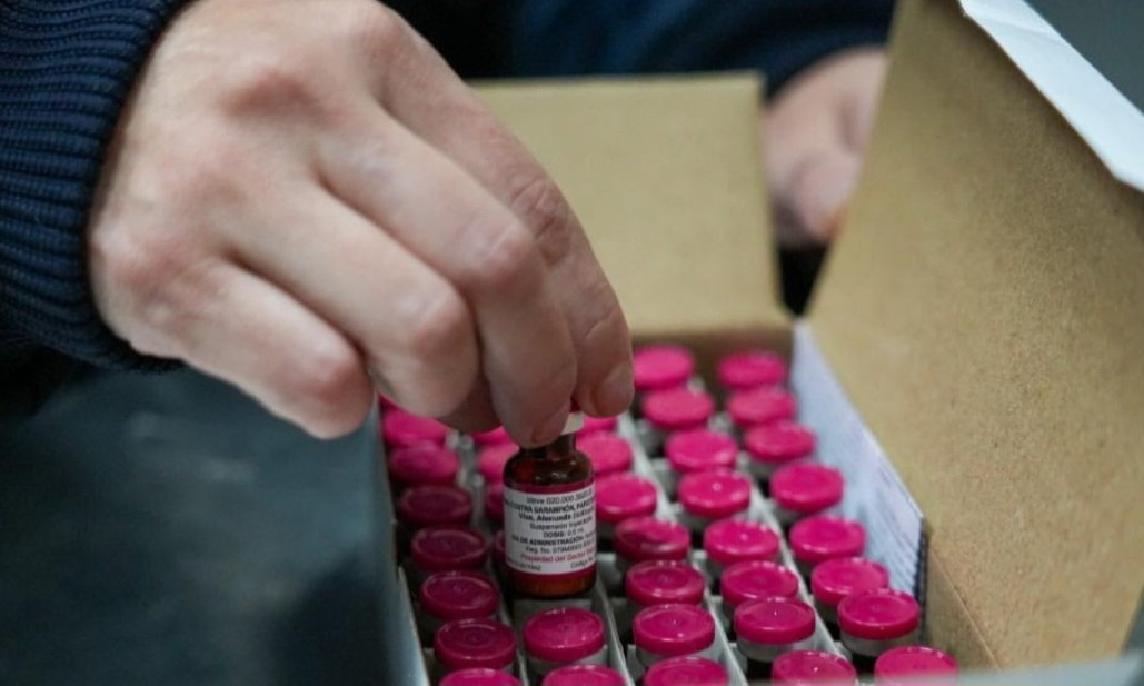 Recibe #Sonora 180 mil dosis de vacunas contra #sarampión que serán distribuidas en los 72 municipios: SSP.
sonoralifemagazine.com/general/48540
#Hermosillo #México #SonoraLife