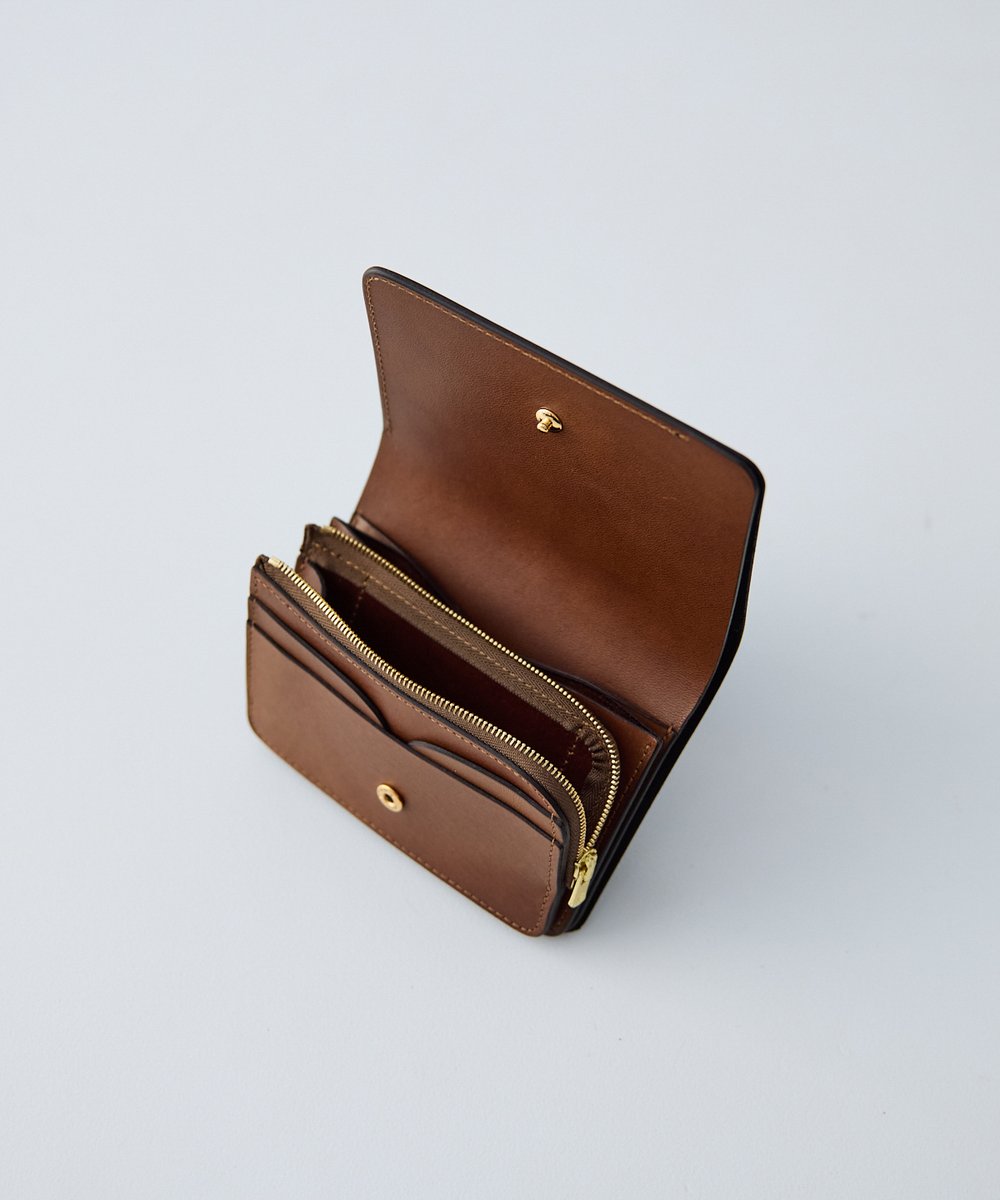CONFECT_ONLINE's tweet photo. 【forme / Short Wallet (ILCEA)】   

再入荷しました！
今回の再販売のタイミングより値段が￥36,300(税込)から￥38,500(税込)に価格改定される運びとなりました

デリバリーの都合上、3月3日(火)以降順次発送を予定しております

https://t.co/VRb6mUA7Ax

#forme #ShortWallet #CONFECT https://t.co/luHXdUpWz9