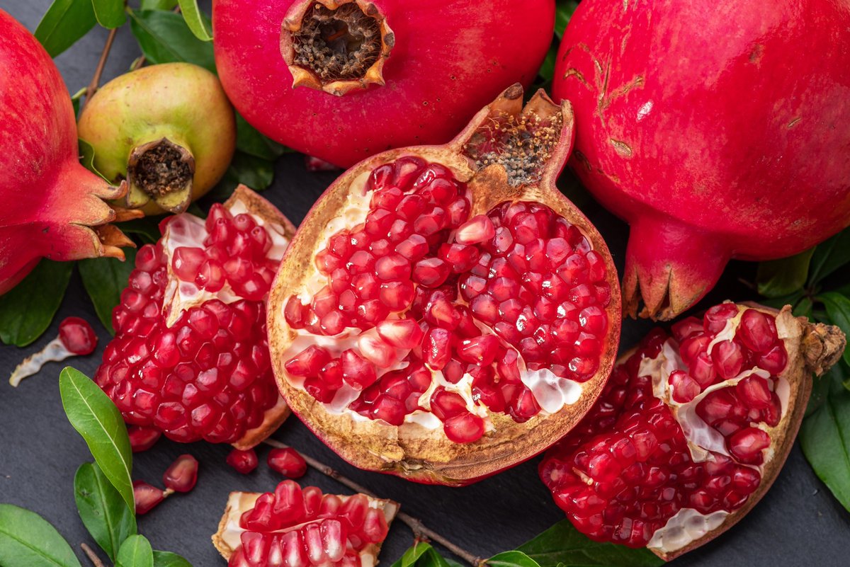 NewsMedical's tweet image. Pomegranate's secret power? 🍎 Its fiber-bound "hidden" polyphenols supercharge antioxidant effects, going beyond what standard measures reveal - especially in protecting brain cells!  news-medical.net/news/20260226/… #Antioxidants #Pomegranate @antioxidants_OA