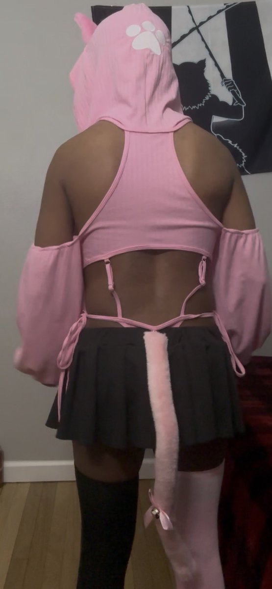 NickyPanda30's tweet photo. What do you think of this color combo
#femboy #femboi #femboyoutfit #femboys #catboy #puppyboy https://t.co/JTfcHLVZt1