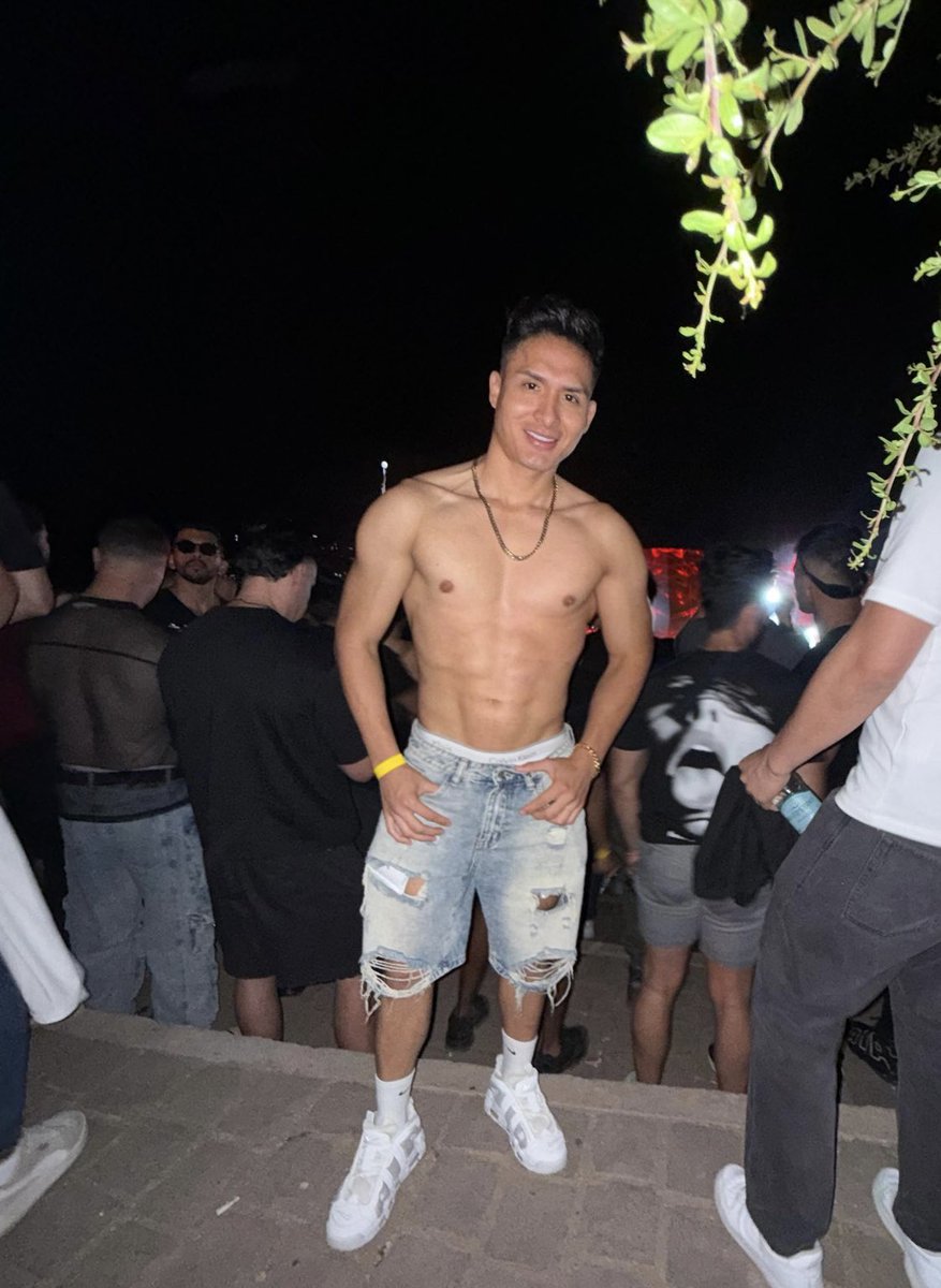 greycomaza's tweet photo. Lo que fue el fin de semana pasado 😎🔥 https://t.co/KRSeZePj9u