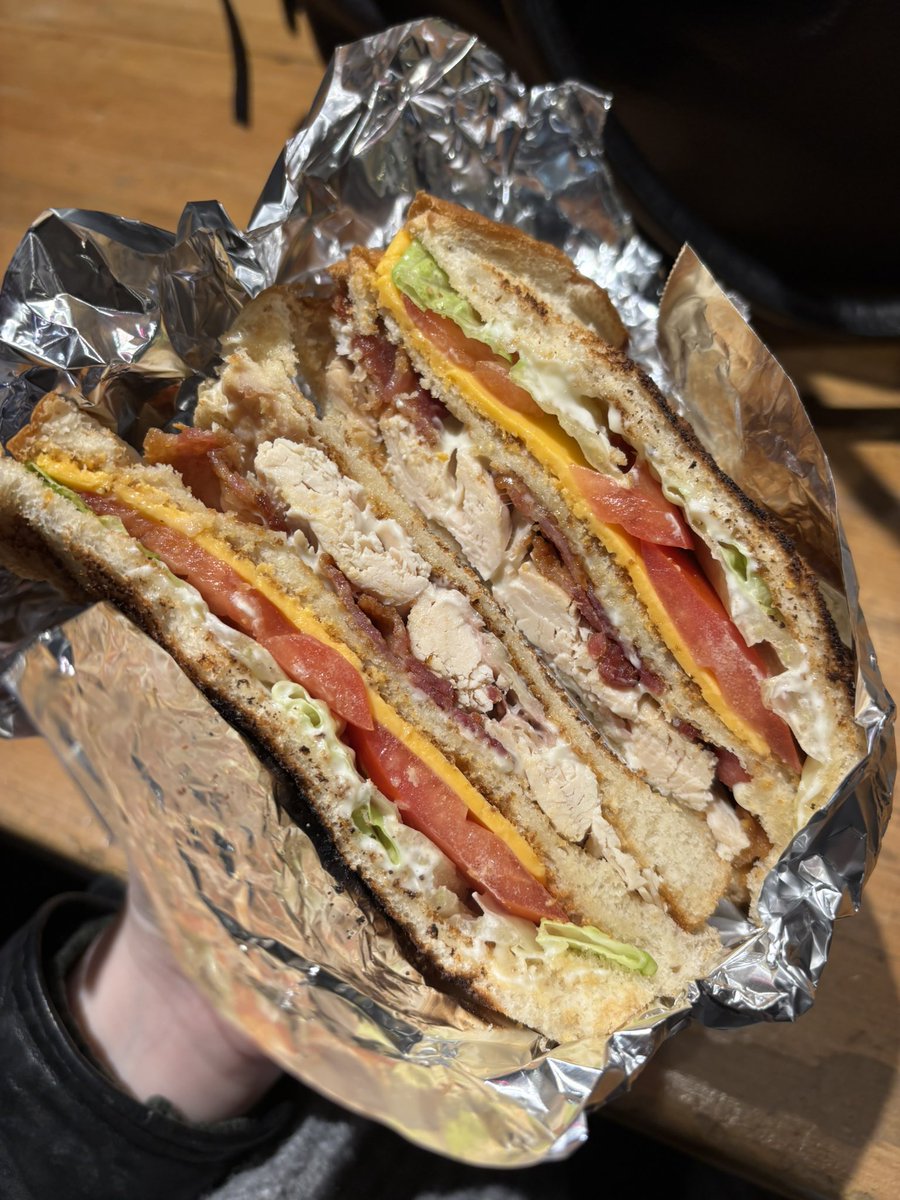 quincy (top 0.5%) tweet media