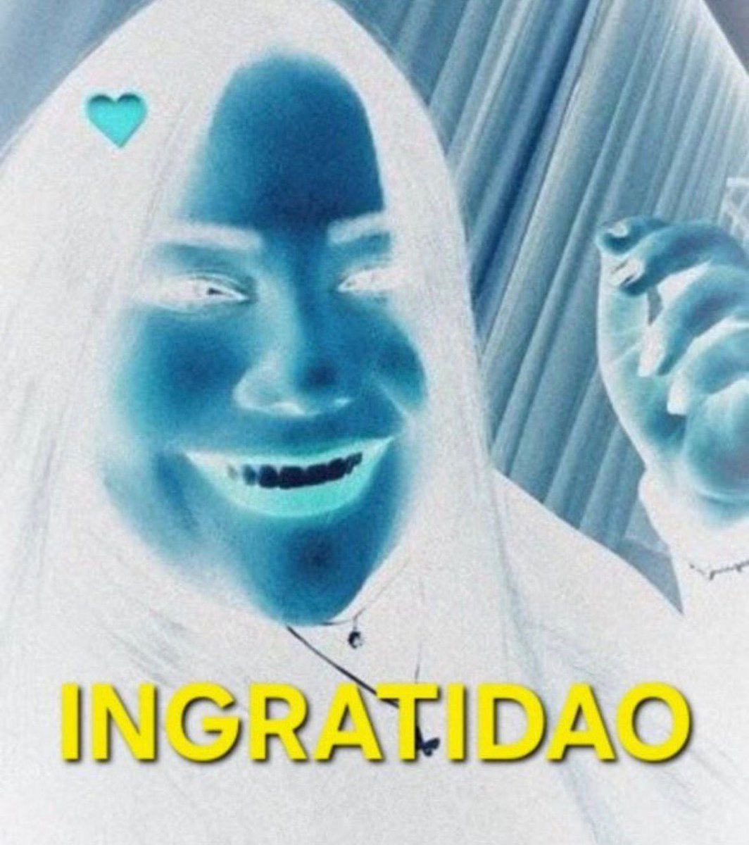 Adriansdss's tweet photo. Passei horrores de seguro pro menino bater o alvo que ele queria, ele travou e teve que passar uma venda pra mim e quer que eu paguei depois, eu fiquei gag https://t.co/HqNYB9mPgf