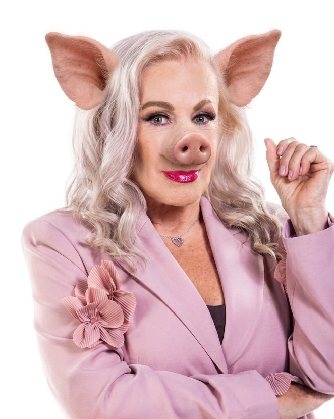 La cerda eres tú… vieja puerca!

😡😡😡

#LCDLF6