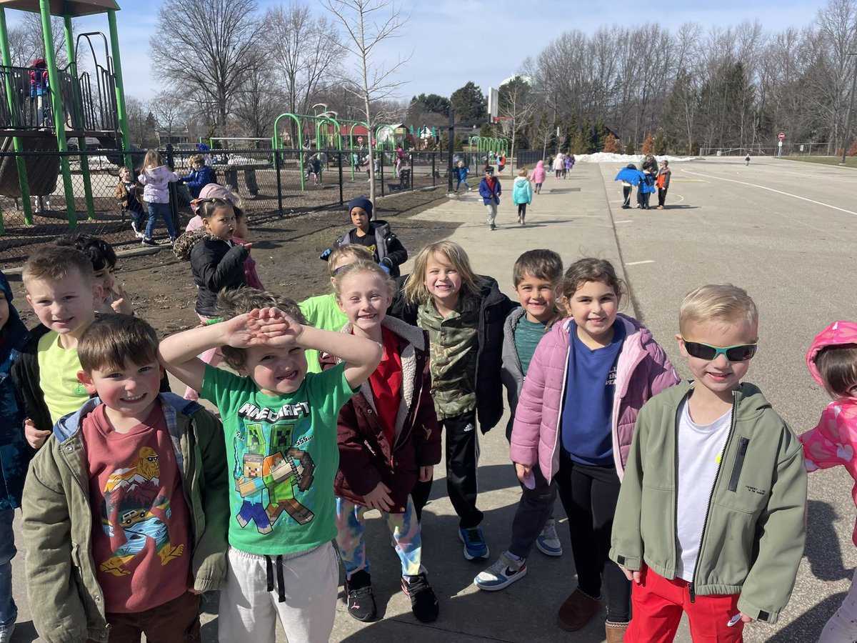 Mr. Booth tweet media