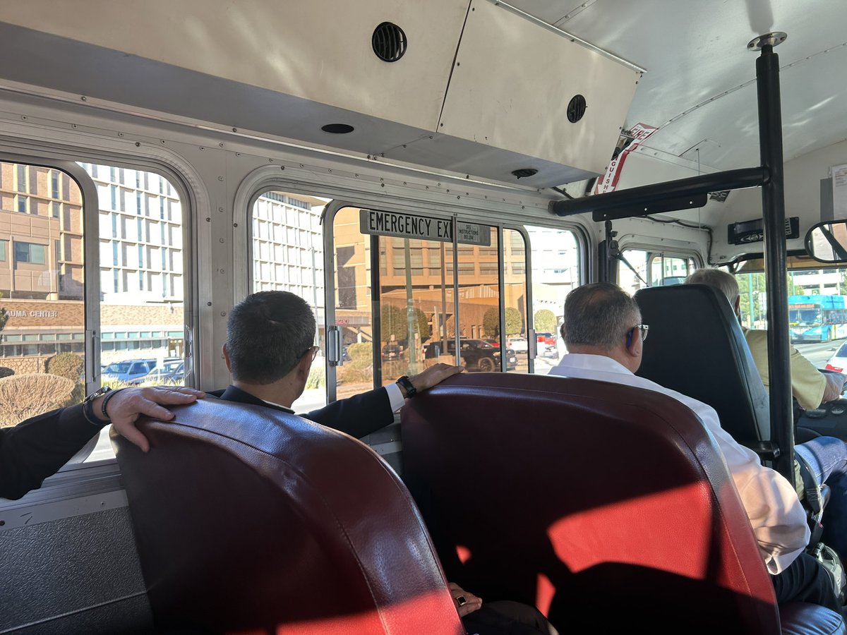 bpdflores's tweet photo. I think driving in an old school bus through El Paso is a great way for bishops to get around; en este caso rumbo a celebrar Misa con  laicos comprometidos y religiosas ayudando a la obra de Casa Anunciación. https://t.co/Al1uAsyLwx