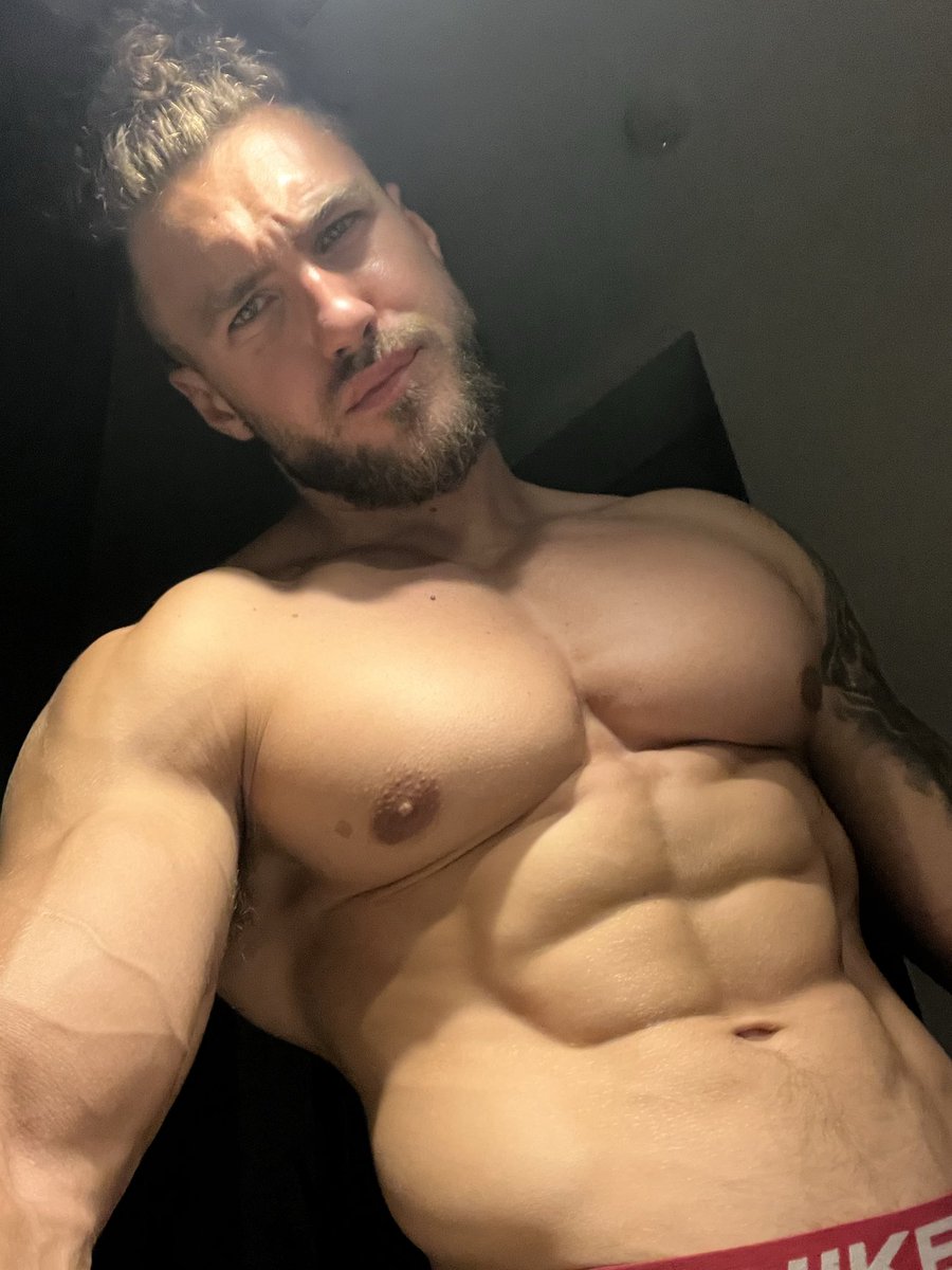 Alpha Cezar tweet media