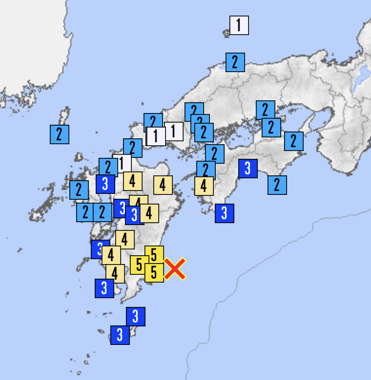 【きょうの地震史】

きょう2月27日は、
①2010年「沖縄本島近海地震」（M7.2）
②1961年「日向灘地震」（M7.0）が発生した日です。

①では糸満市で震度5弱、南城市で0.1mの津波を観測。
②では宮崎・油津・都城で震度5、死者2名、最大で50cm程度の小津波。
（画像：気象庁震度DB）