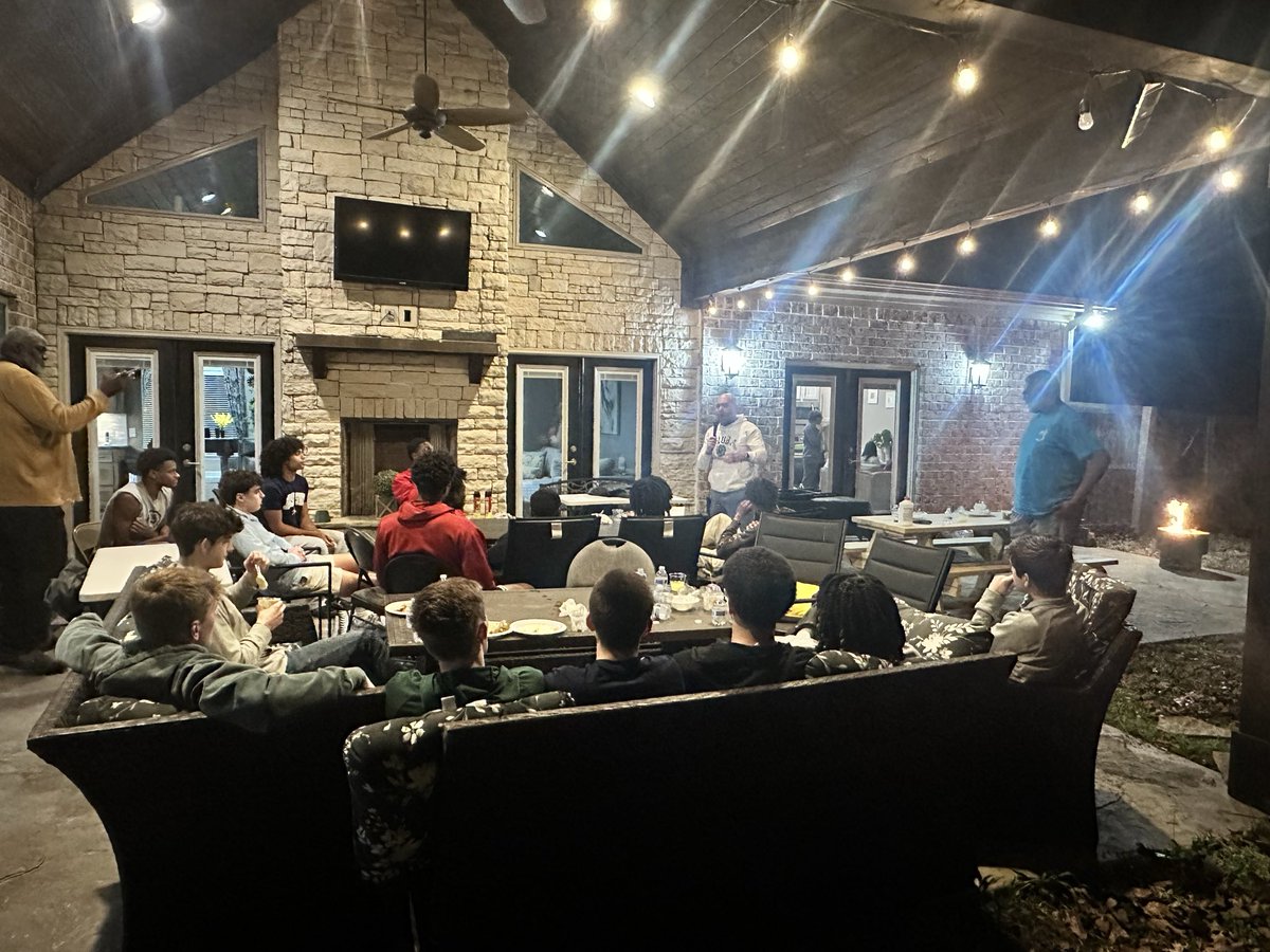 LRCA_Hoops's tweet photo. Thank you to the Nelson family for opening your home to our team.
 
Thank you to the Nelson, Andrews, Morris, and Watson families for providing a wonderful meal!

Also thank you to Pastor Ralph Peyton for a wonderful message on becoming a Man and following Gods Laws. https://t.co/Qjeo1LrS6r
