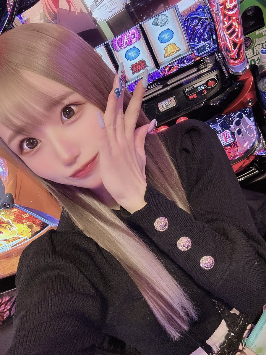 パチ嬢なな👗🌻 (@nanapachi_777) / Posts / X