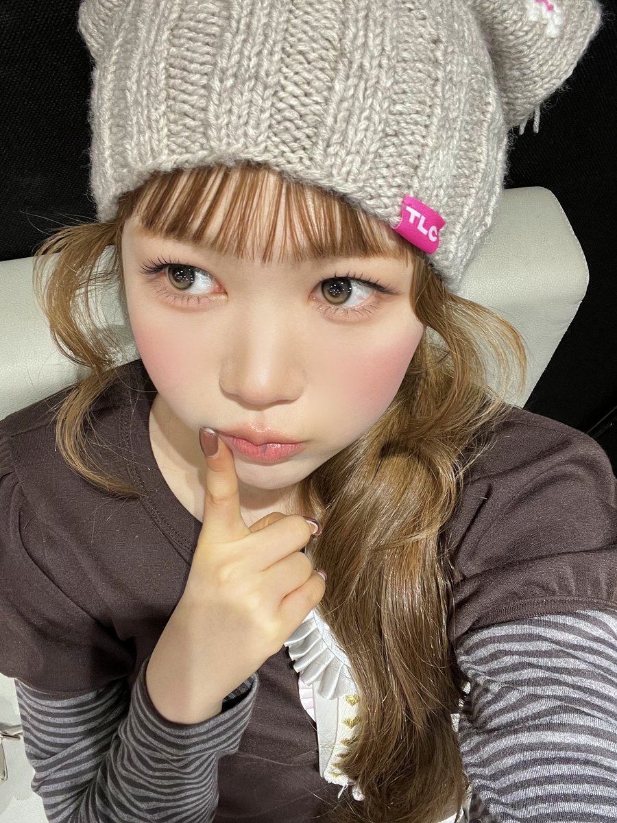 H2H_NEWS's tweet photo. 260227 YE-ON WEVERSE POST

#Hearts2Hearts #하츠투하츠 #H2H @Hearts2Hearts https://t.co/TjkNlwpeaj