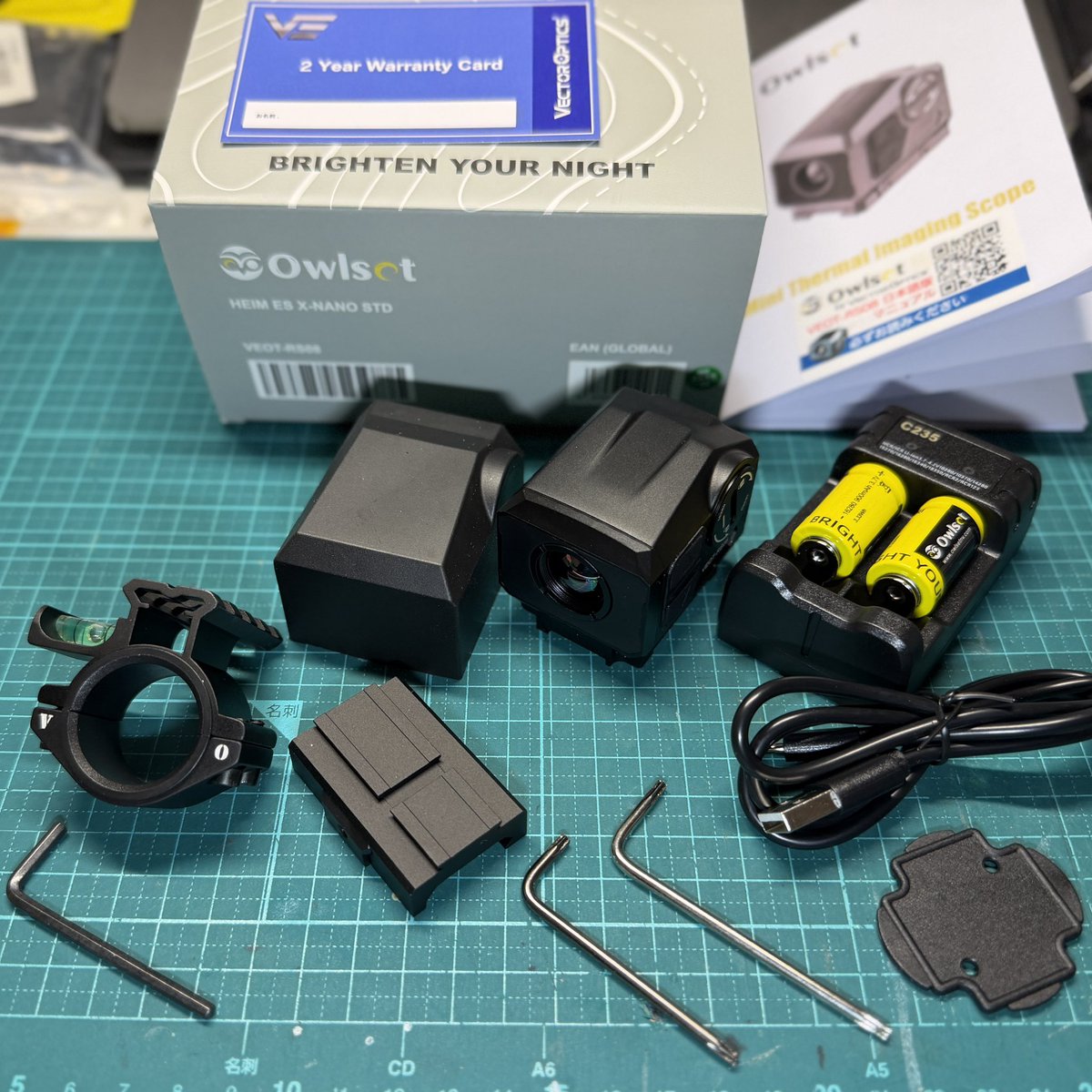 uganda_'s tweet photo. Owlset着ダーン‼️キルフラッシュは3Dプリンタ製で両面テープで貼り付けるものでした。本体にカバーが付属していますが、キルフラッシュを着けるとカバーができなくなります。使用感は別の方のレビューをご参考ください。笑 #vectoroptics #thermalscope #41px https://t.co/lhaE6B2P8T