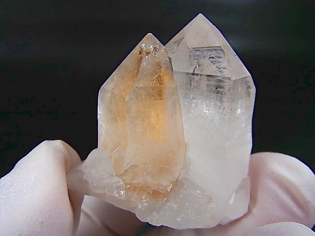 インド🇮🇳ヒマラヤ、マニカラン・水晶。インクルージョンに小さな2