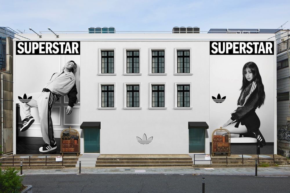 와 도쿄 아디다스 플래그쉽 스토어
카제 제니가 나란히 걸려있대 ㅆㅂ