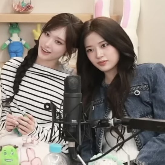hehez_zip's tweet photo. 아이브 컴백 기념 아빠 보러 왔어요~ #헤헤즈 https://t.co/2inkdByuSu
