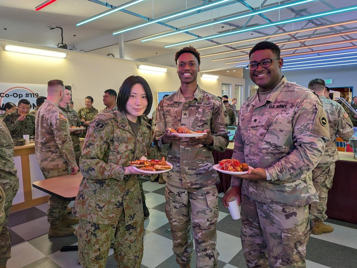 119 Co-Op 歓迎会 1月13日、在日米陸軍司令官、最先任上級曹長を含めた