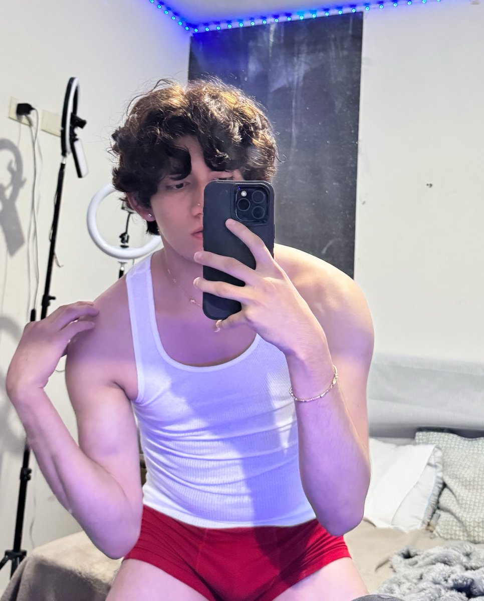 Ivantwitch_'s tweet photo. Cuando llegara mi ser amado ?

https://t.co/7kDCqlU4xh https://t.co/ei3uwBGA7b