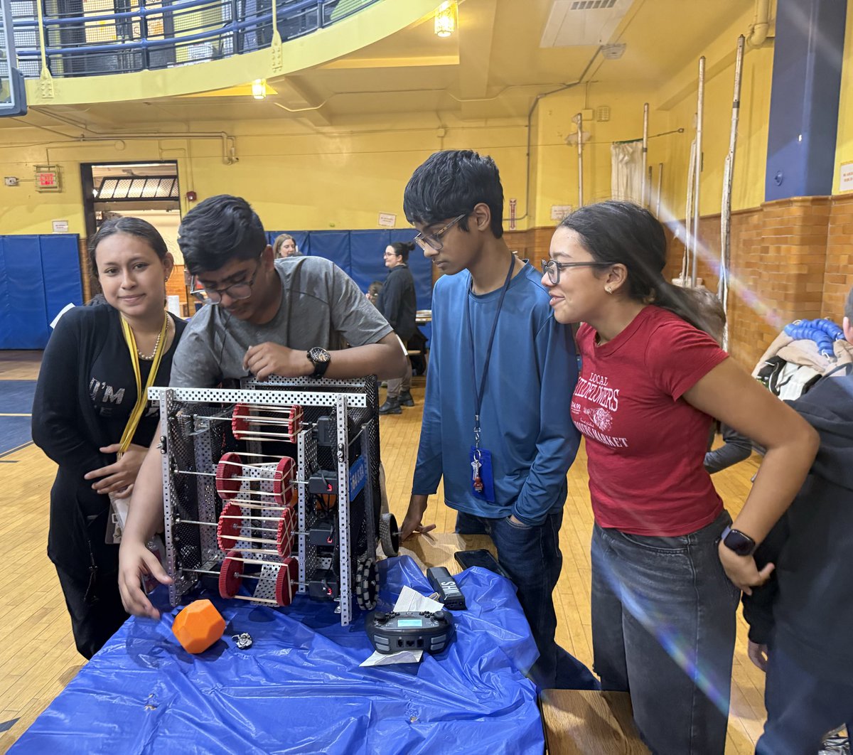 WHS Peer Pride tweet media