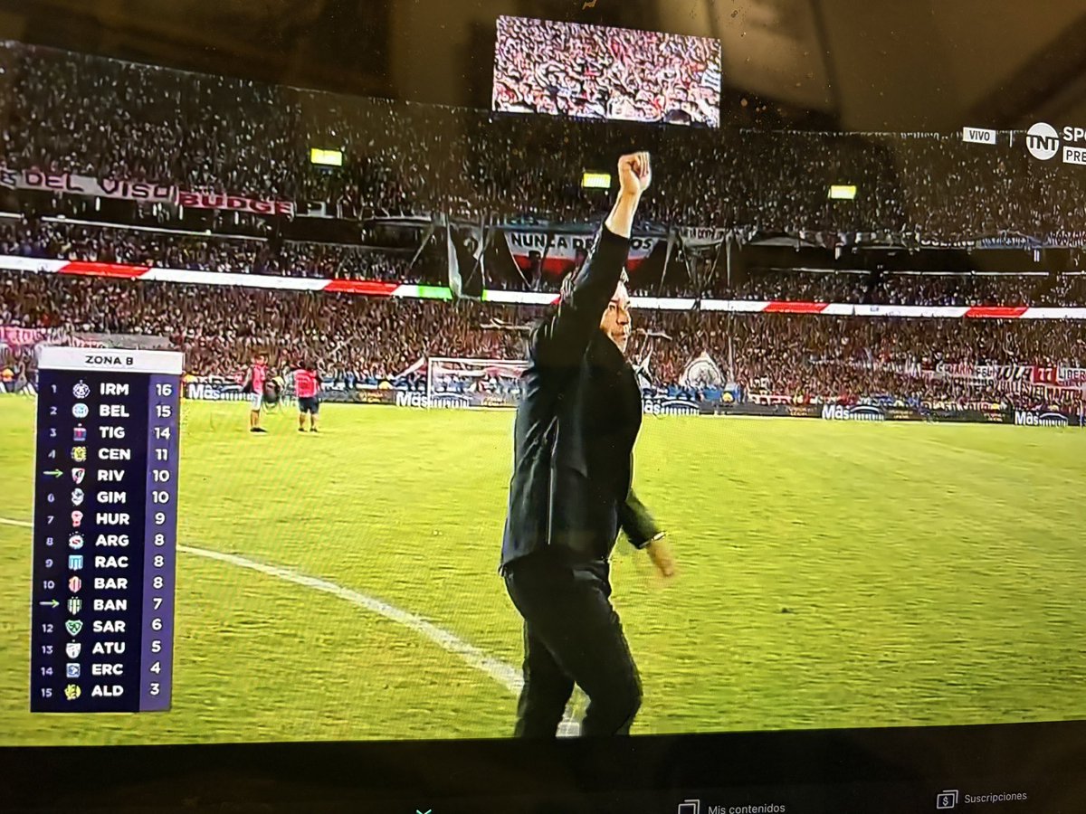 NÚMEROS FINALES DE #GALLARDO DT DE #RIVER EN SUS 2 CICLOS

510 partidos dirigidos

264 triunfos
142 empates
104 derrotas

865 GF
435 GC

14 títulos 🏆

Esta historia continuará…

#RiverPlate <a href="/RiverLPM/">La Página Millonaria</a> <a href="/RiverPlate/">River Plate</a>