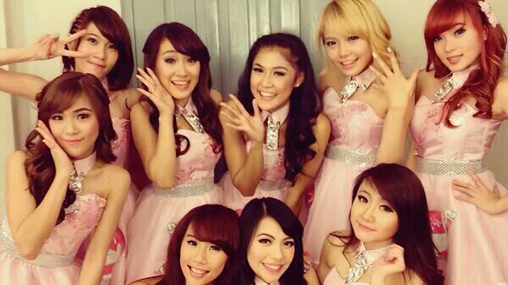 i-Pop HQ tweet media