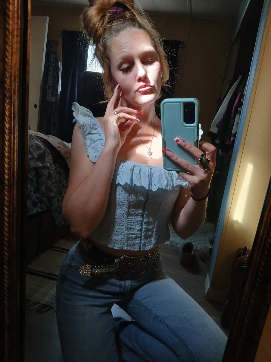 GoddessBaby75's tweet photo. @moneyslave_111 Absolutely 💯 🥵 https://t.co/oVumKaNYF6