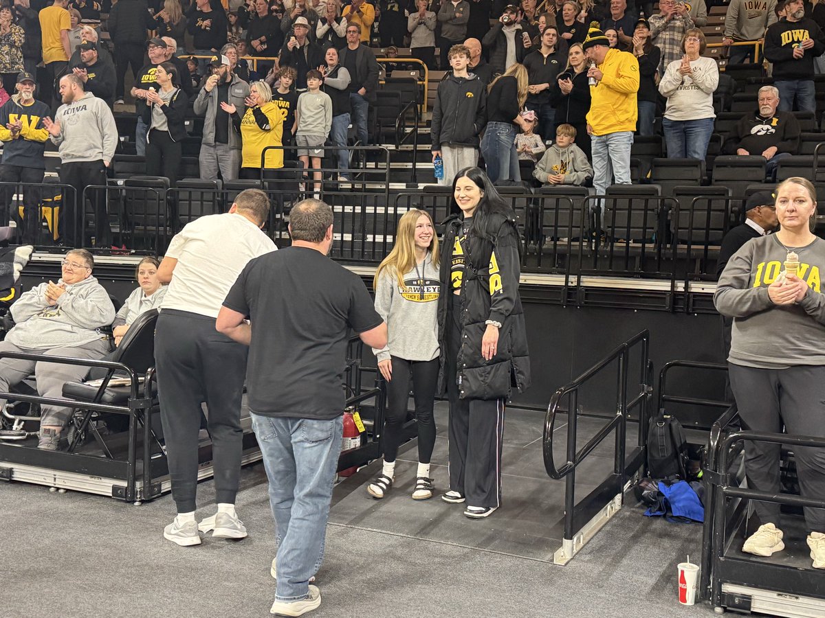 Collin Davies tweet media