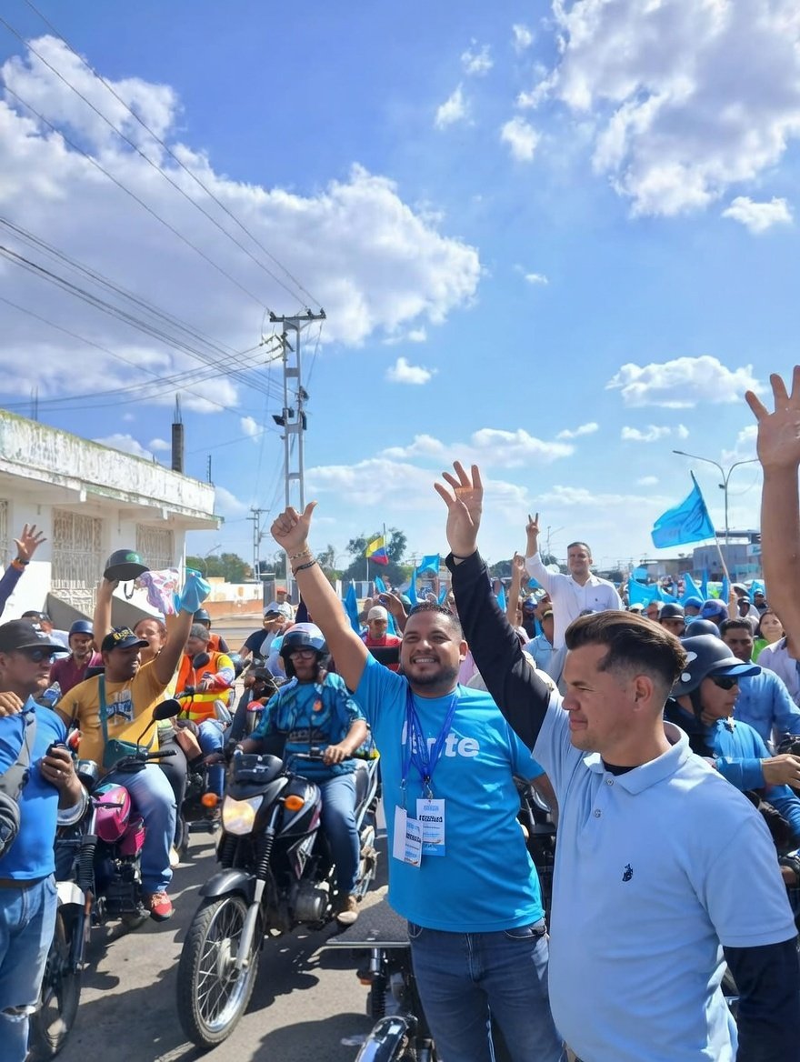 Una sola voz, una sola ruta. La libertad de #Venezuela.

En Apure estamos comprometidos.
<a href="/MariaCorinaYA/">María Corina Machado</a> <a href="/VenteVenezuela/">Vente Venezuela</a>