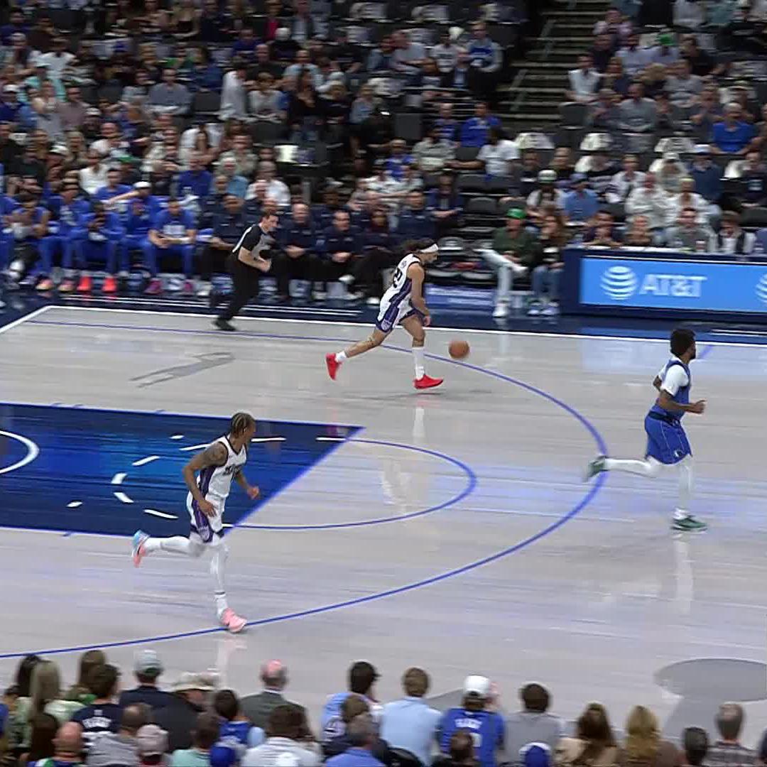 Rook getting fancy with it 🙌