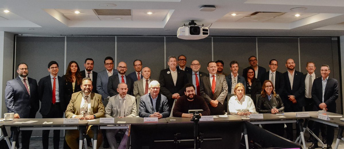 Juan Pablo de Botton tweet media