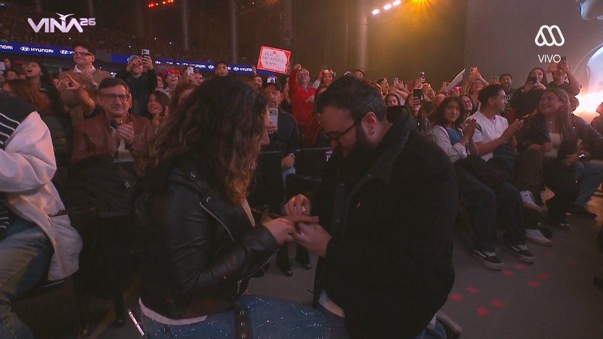 Se paso el juego pidiendo casamiento en el momento adecuado 

#Viña26 #festivaldevina2026