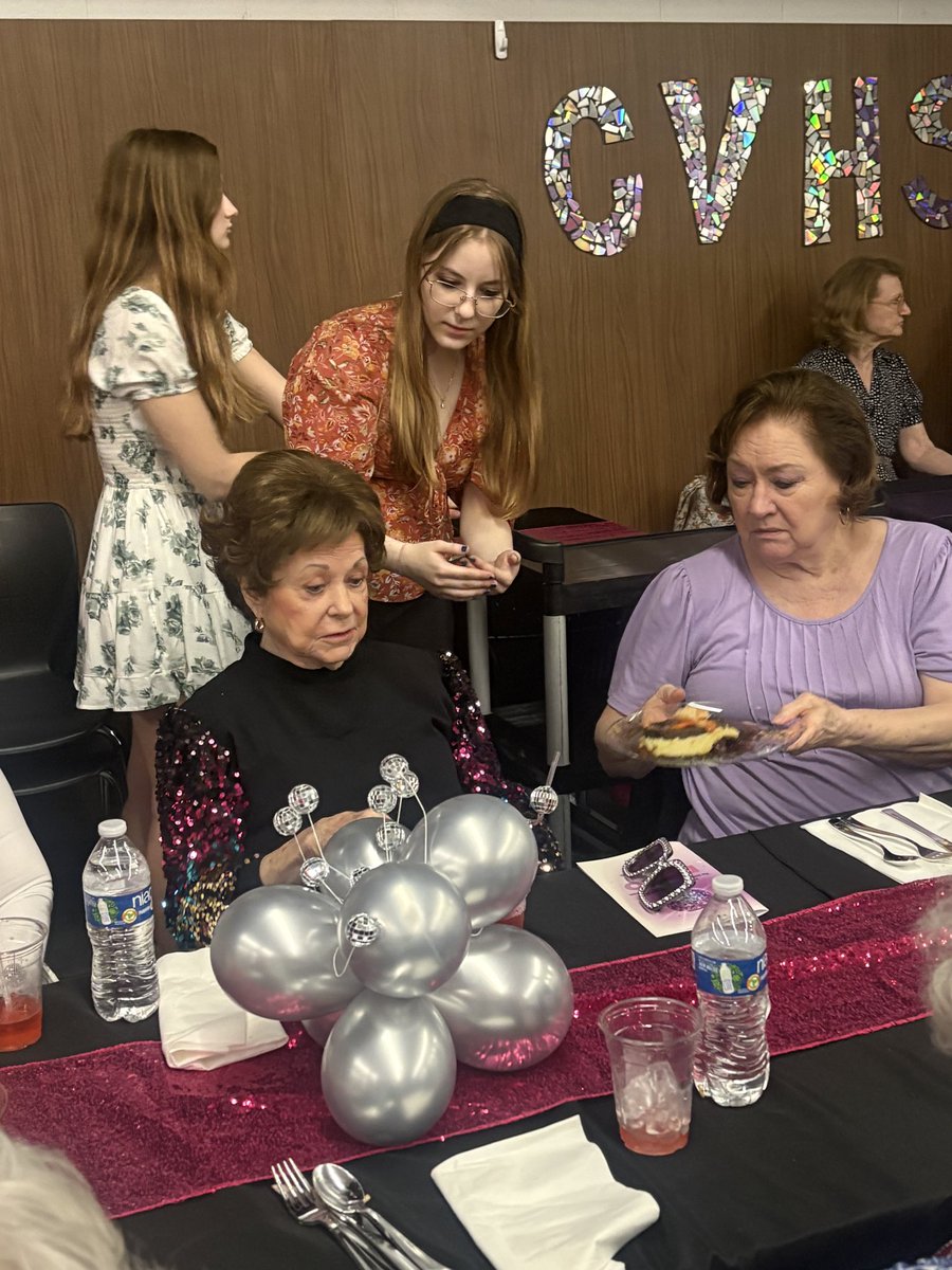 Susan Silva tweet media