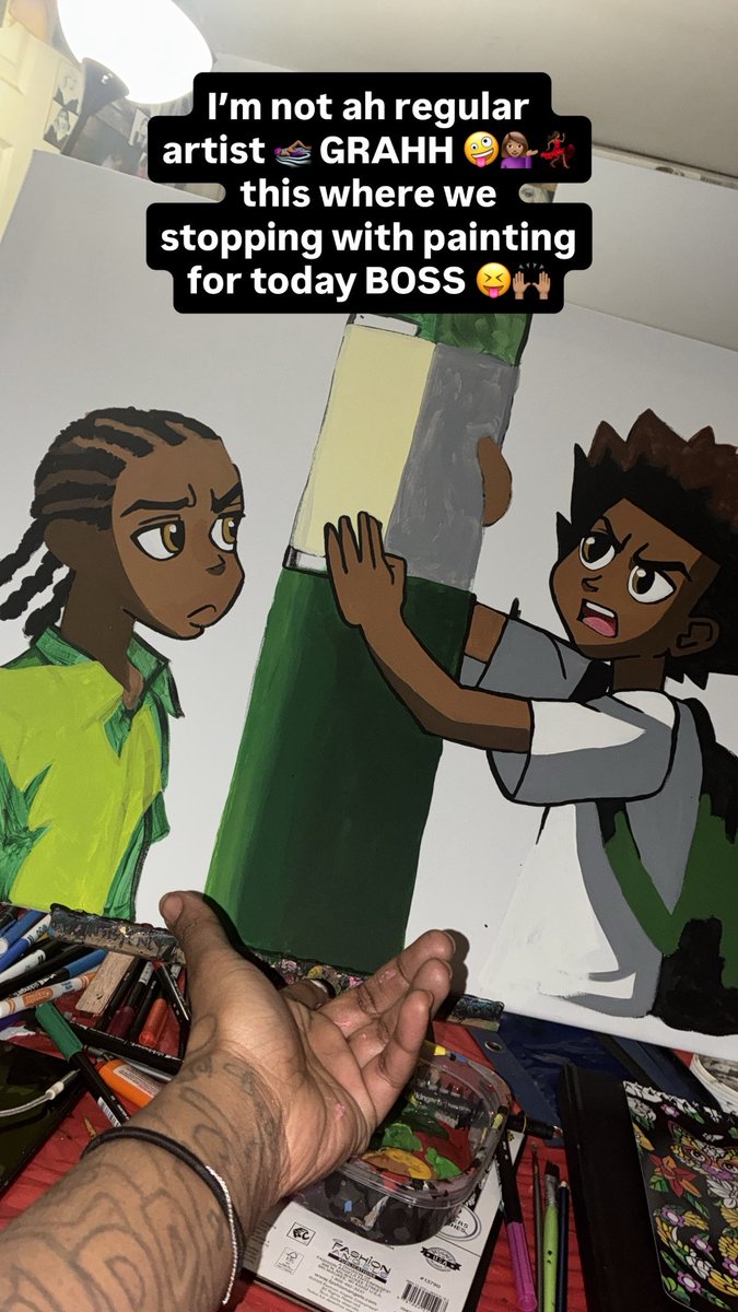 92sturdy's tweet image. I’m not ah regular artist 🏊🏽‍♀️ GRAHH 🤪💁🏽‍♀️💃🏾 this where we stopping with painting for today BOSS 😝🙌🏽 #boondocks #grinding #artist