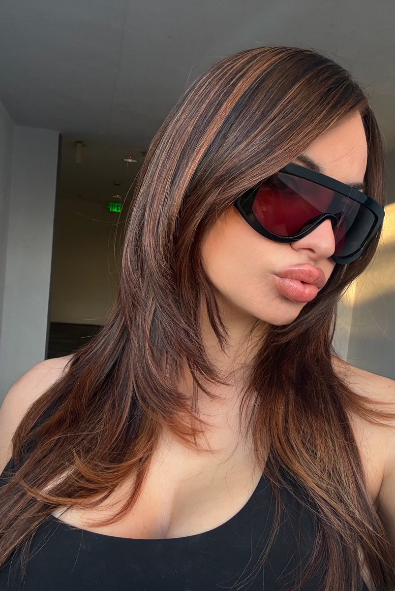 Aviana Violet tweet media