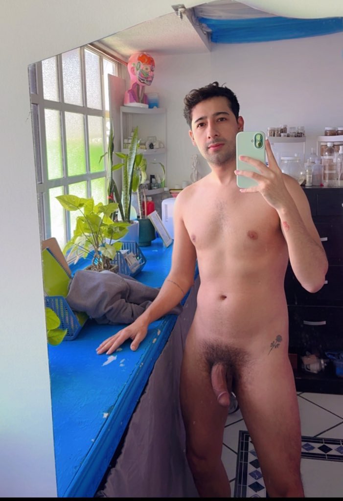 Shawdick33's tweet photo. Vengan por un masaje, los atiendo así 🤫 https://t.co/T6CSiqYISo