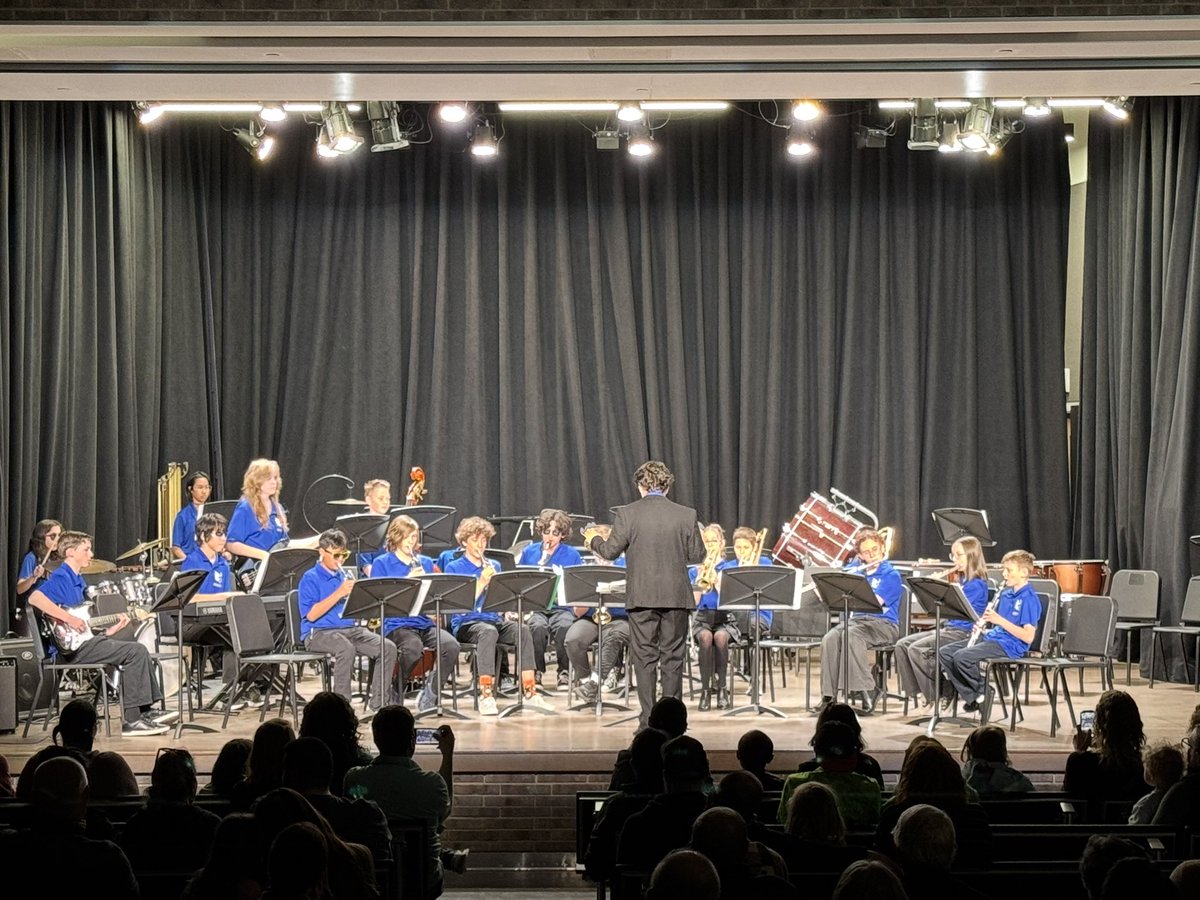 SHPK8's tweet photo. Our 6th, 7th, and 8th grade band students, along with our Jazz Band, did a terrific job tonight performing to a packed house! 🎺🎶 Our students’ talent and dedication are truly amazing—so proud! 👏 #StVrainStorm @SVVSDsupt @DPerfettiDeany https://t.co/GPm27Bo5ry