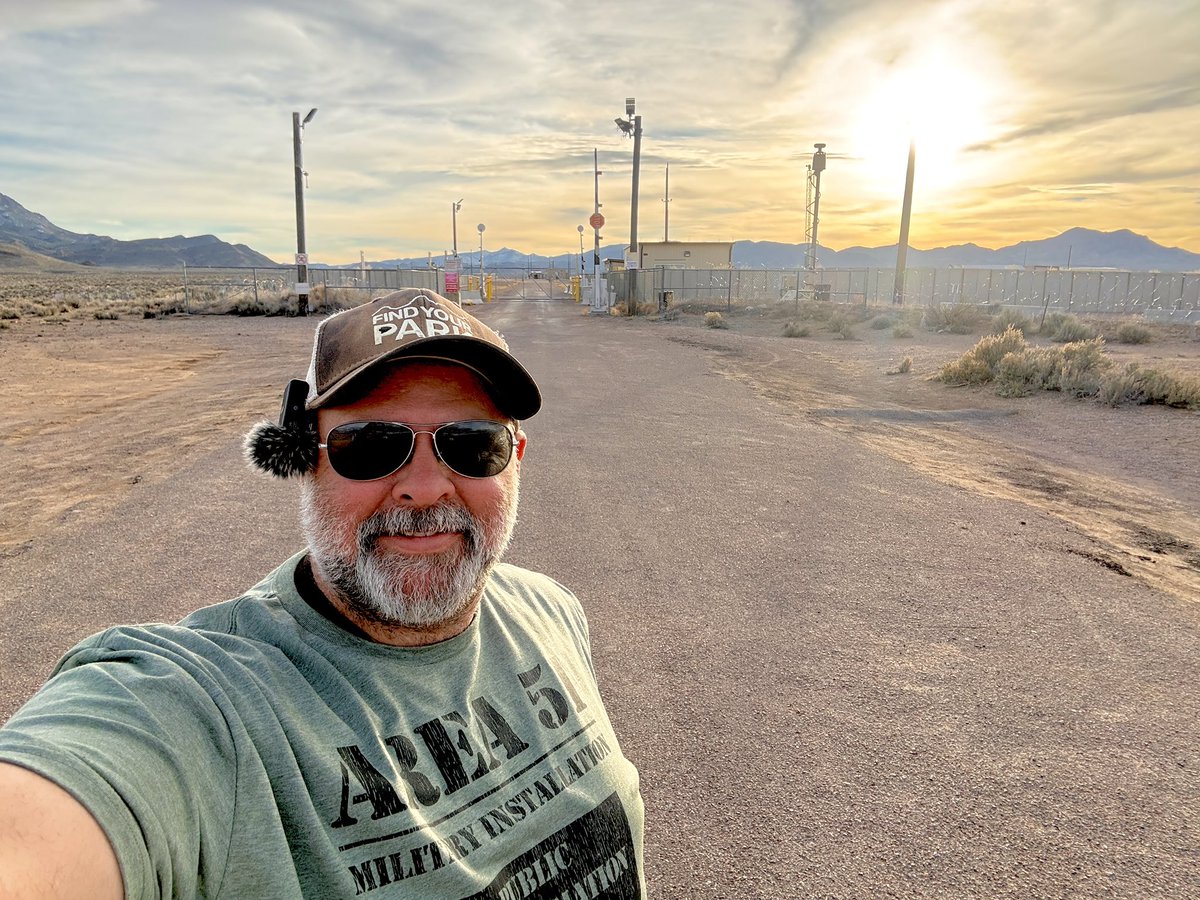 Travelin’ Ham tweet media