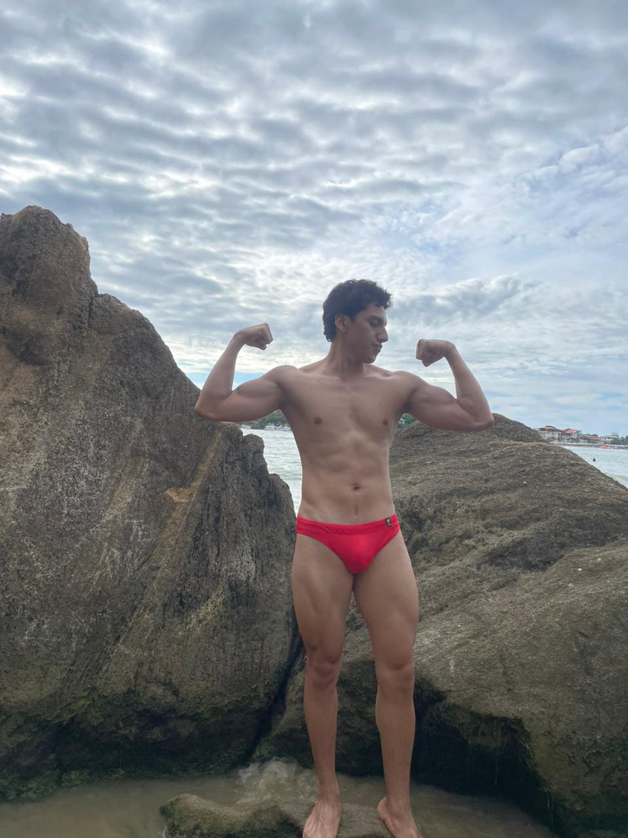 ChristopherMf07's tweet photo. Too hot to handle https://t.co/aBvqa8y2e7