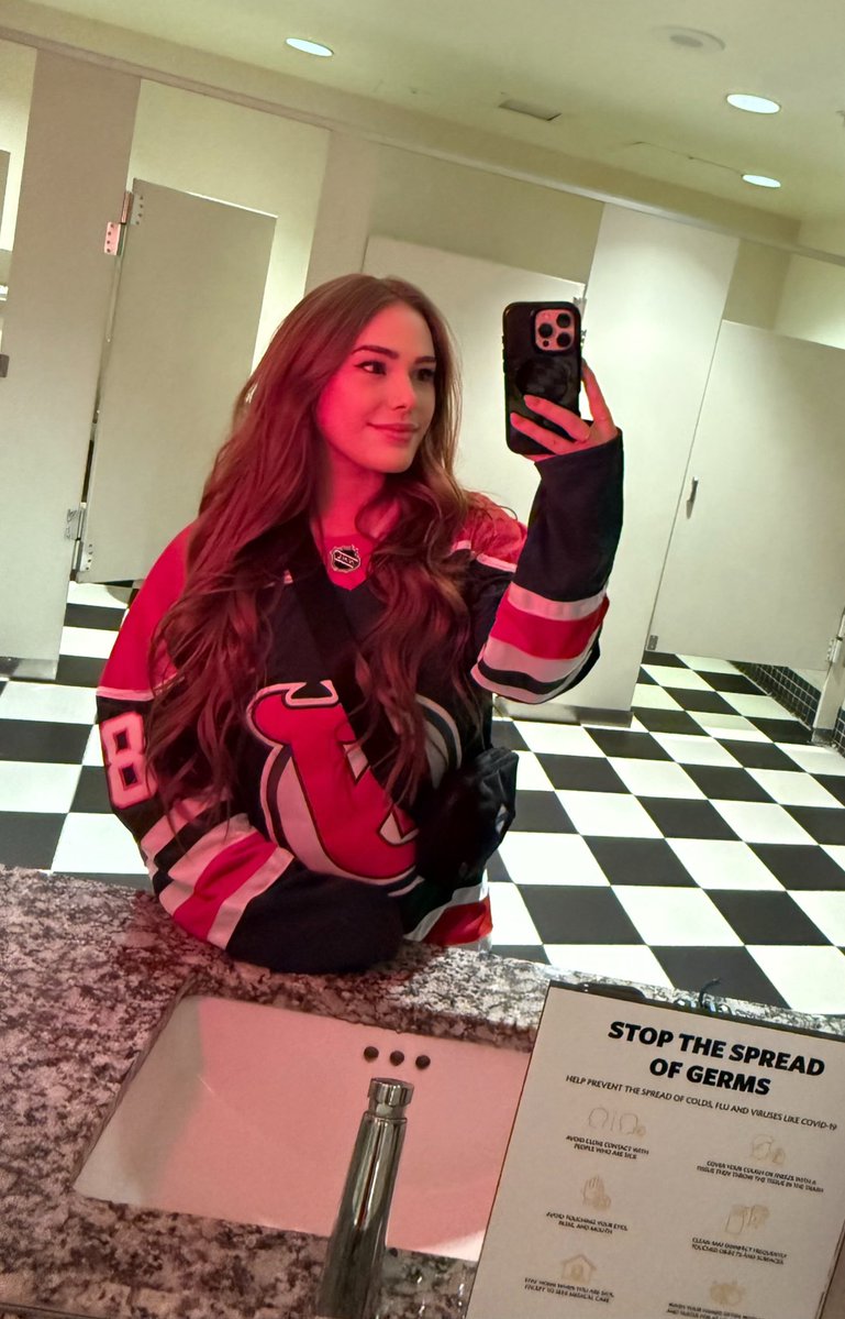 m 🧚🏻♀️ tweet media