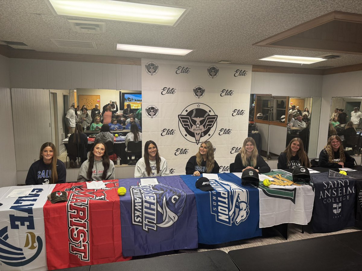 BombersElite's tweet photo. Celebrating our Class of 2️⃣0️⃣2️⃣6️⃣ — one of the greatest legacies in Elite history.
Built through adversity. Driven by a We > Me mentality.

Congratulations, ladies 🖤 https://t.co/kAp98WBjUh