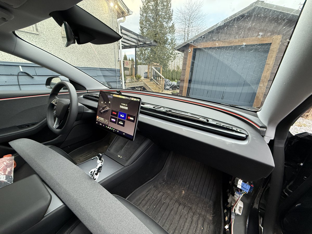 Devin Olsen tweet media