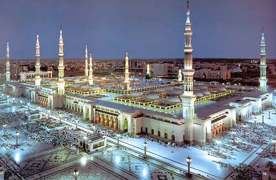azizTwejry's tweet photo. الحمد لله الذي شرّف
بلادنا المباركة
#المملكة_العربية__السعودية وقيادتها الرشيدة
بخدمة الحرمين الشريفين وقاصديهما
ومَكّن للمسلمين حرماً آمناً يُجبى إليه ثمراتُ كل شيئ في أمنٍ وسكينةٍ وطمأنينة ومنظومةٍ متكاملة ومتطورة من الخدمات والتسهيلات تُدار باحترافيةٍ عالية وكوادر وطنية مُخلصة https://t.co/6nJ2VutzpR