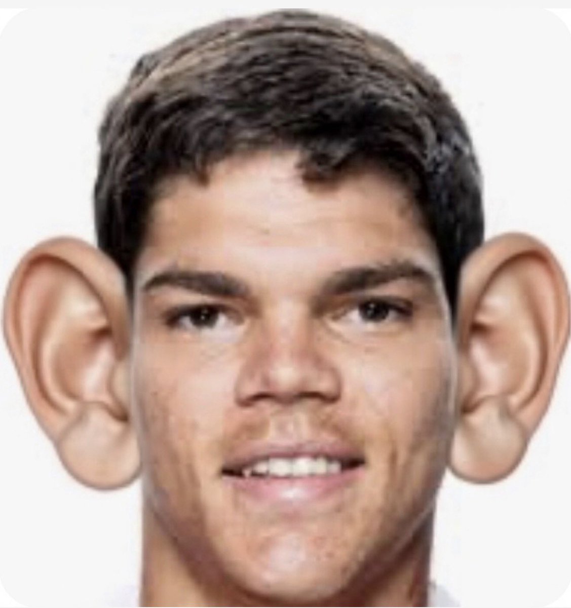 Eu não acredito que vai deixar esse camundongo em campo! 🤬🤬🤬🤬🤬