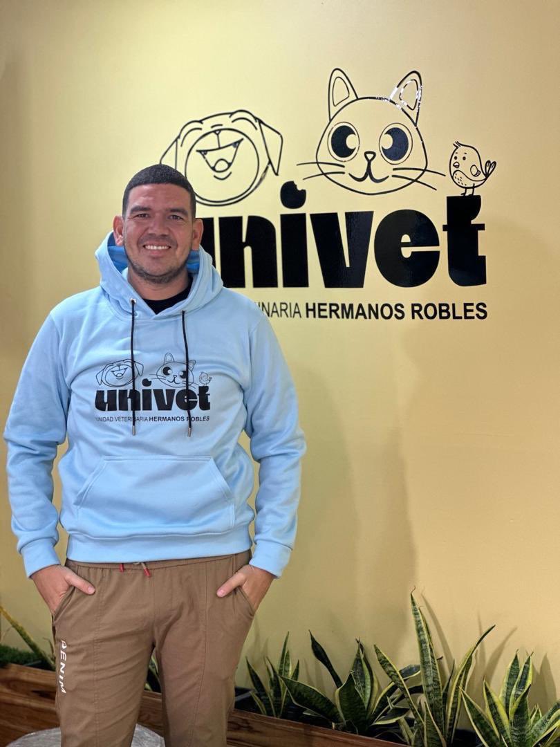 🚨 #ATENCION 

Nos unimos a la exigencia de  familiares para exigir la Libertad  de  José Manuel Robles, joven sociólogo y auxiliar veterinario, cumple  + de 280  días detenido  de manera arbitraria en Barinas.

​Fue detenido por el DIP el 23/05/2025 e imputado con el delito de