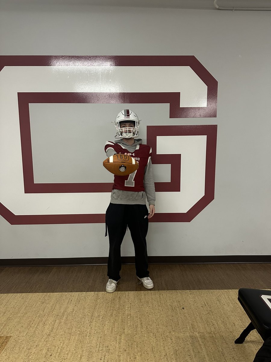 Chase84140666's tweet photo. I am blessed to receive an 🅾️ from Guilford College ❤️🩶🤍
@CoachJBake @GuilfordFB 
@demons1football @BrandnBuchner 
@coachmattherron @CoachPoff52 
@Coach_Rich50 @BryanStiney @Coach_Luvara @S_Hodgin https://t.co/7bri5dTdt8