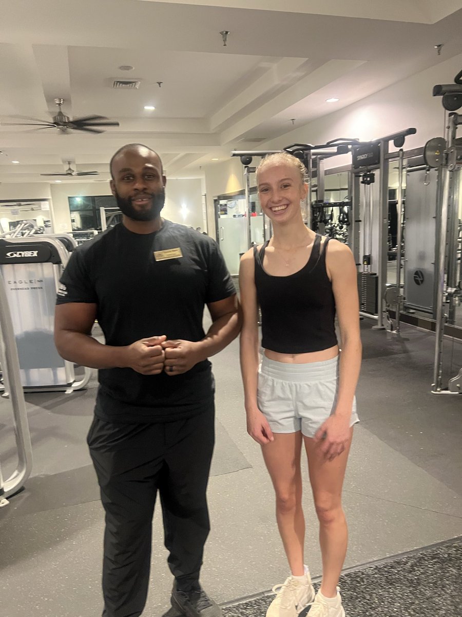 Allie McDowell tweet media