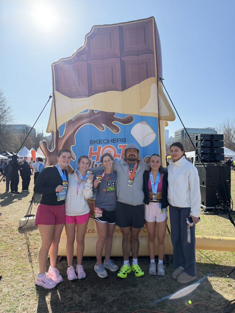 emaavdicc's tweet photo. Ran the Nashville HC 15K this past weekend!!🍫🍫 https://t.co/C1XhqZqgnX